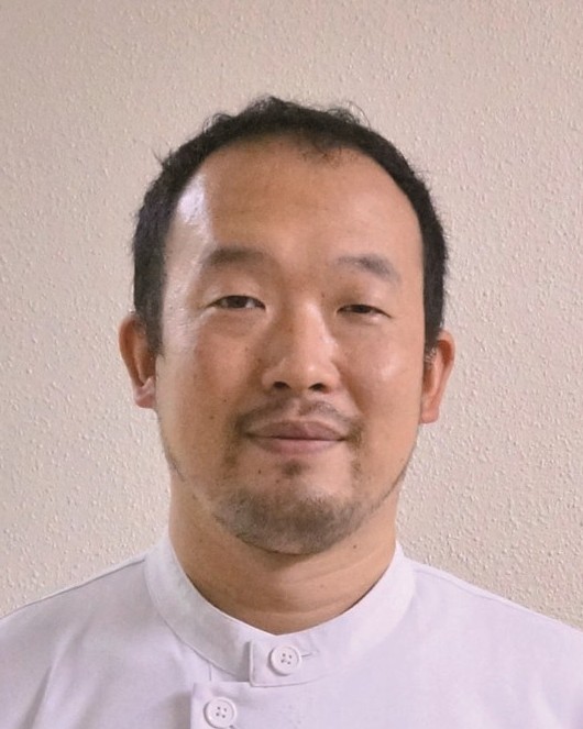 津村 真介